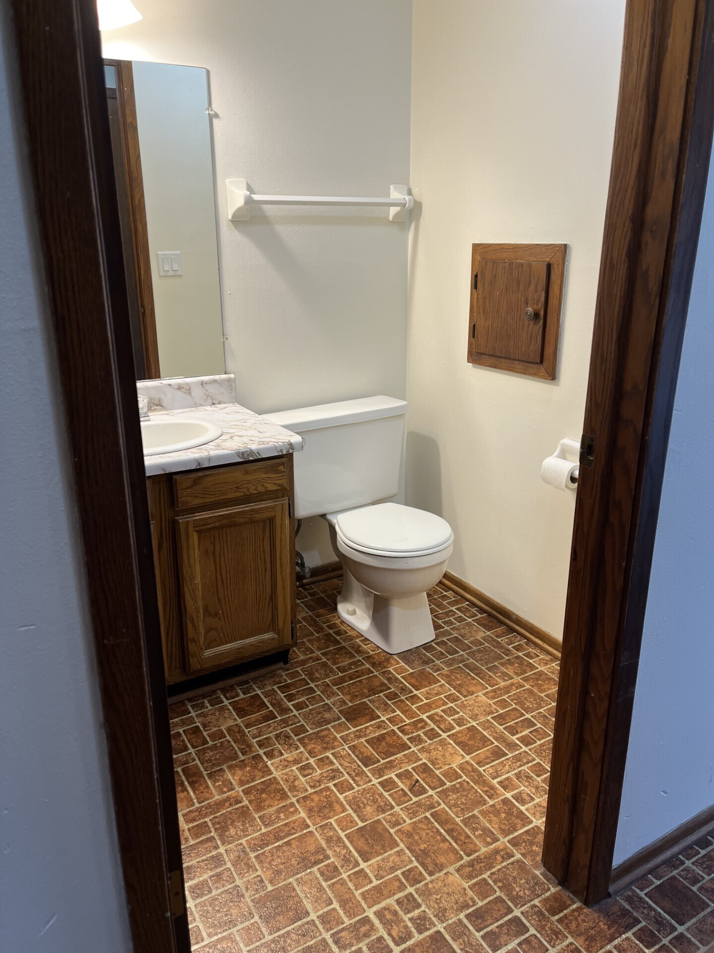 1/2 Bath - 7755 N 80th St