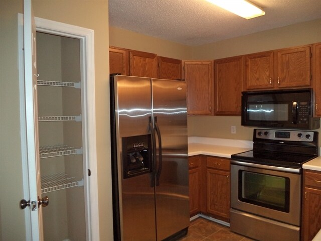 Building Photo - 4342 Walnut Ridge Ln