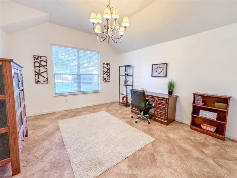 Building Photo - 715 S Frontier Ln