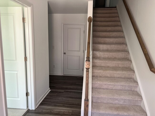 Building Photo - 1456 Jay Rd