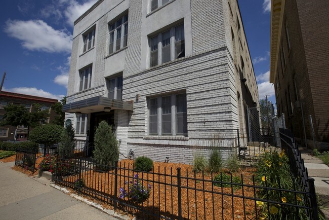 Primary Photo - First Avenue Apartments