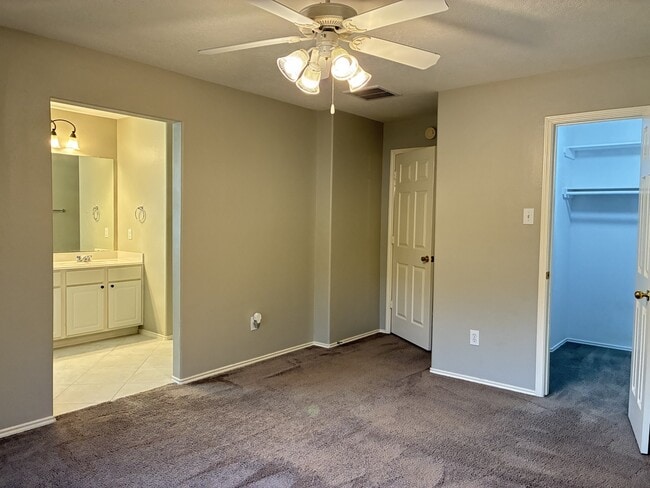 Building Photo - 12402 Ravens Chase Ln