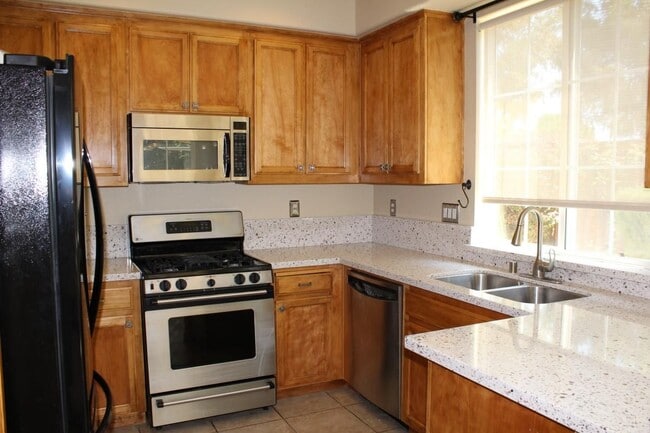Building Photo - 1279 Amalfi Common