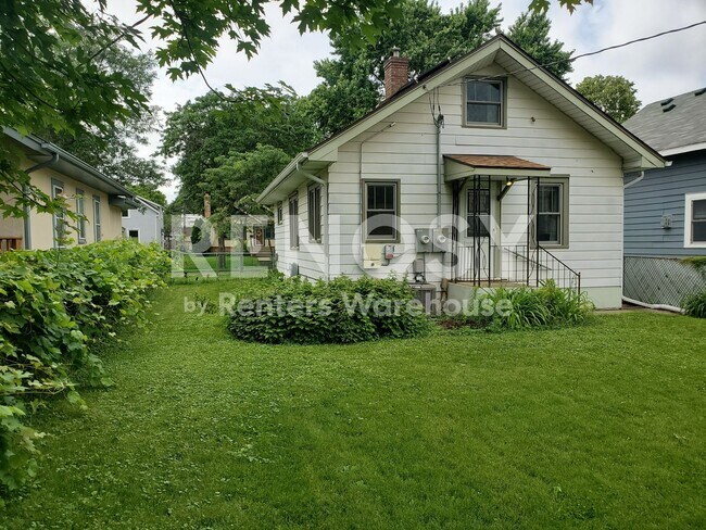 Building Photo - 3709 41st Ave S