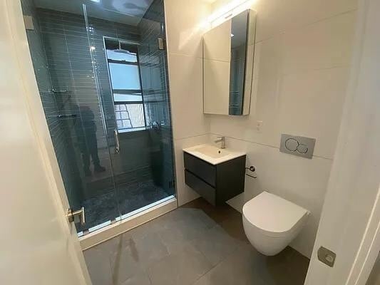 Building Photo - 141 Ridge St