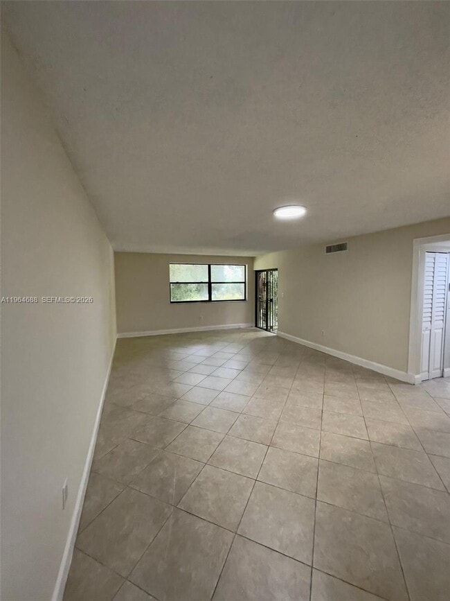 Building Photo - 200 W Park Dr