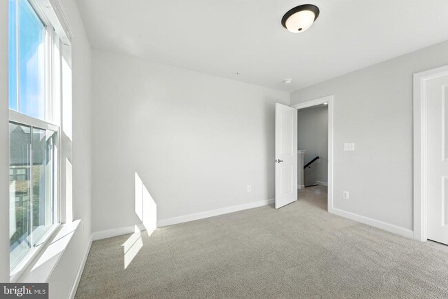 Building Photo - 22310 Seabring Terrace
