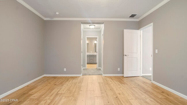 Building Photo - 108 N San Souci Blvd