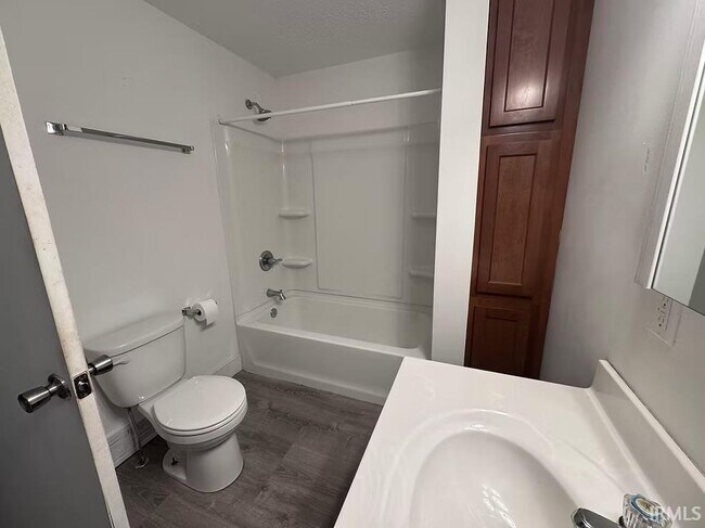 Building Photo - 1500 Wheeling Ave