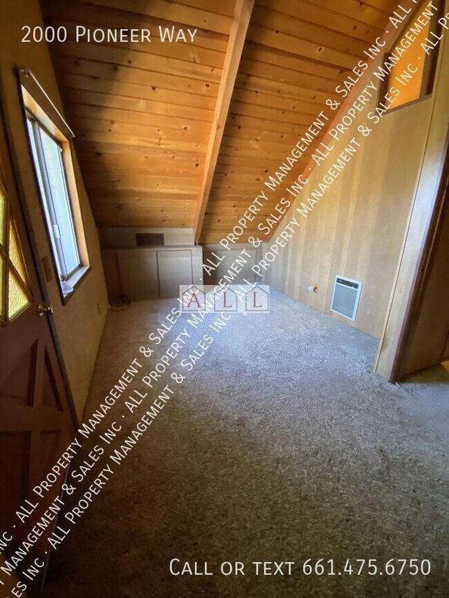 Building Photo - 2000 Pioneer Way