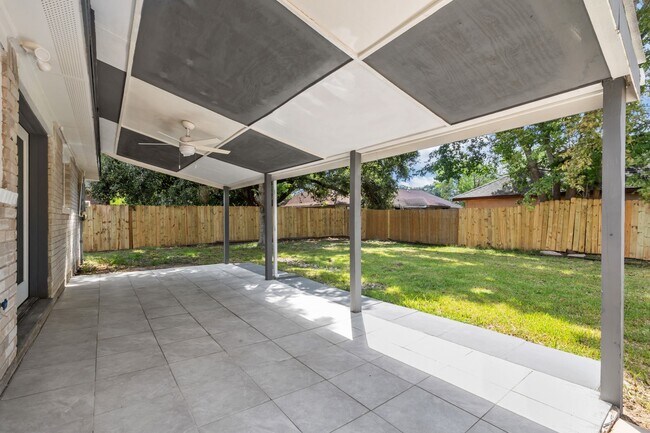 Building Photo - 6639 Indian Falls Dr