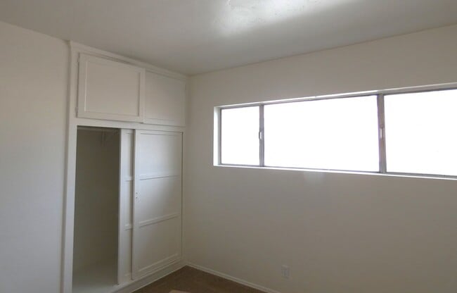 Building Photo - **Available NOW in Whittier!**