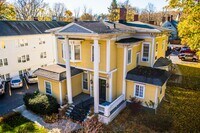 Building Photo - The Colonial Apartments