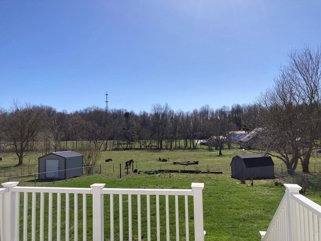 Building Photo - **Backyard offers County Setting in City L...