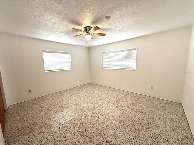 Building Photo - 2420 68th Ave S