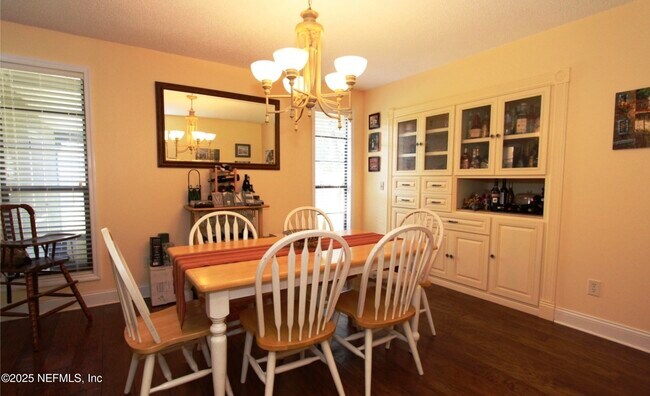 Building Photo - 12352 Toucan Dr
