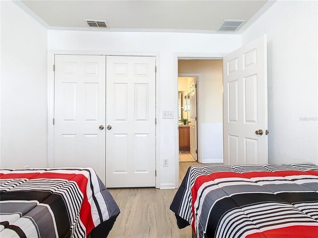 Building Photo - 2641 Old Kent Cir