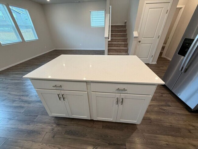 Building Photo - 4833 Thyme Ave NE