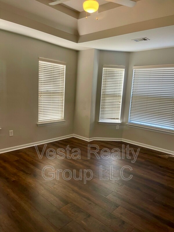 Building Photo - 146 Brenleigh Park Dr