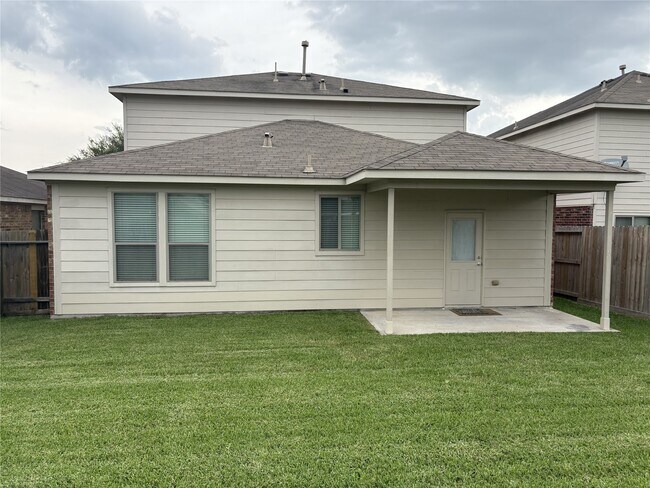 Building Photo - 20115 Bellflower Glen Dr