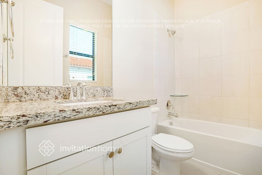 Building Photo - 11713 SW 13th Ct
