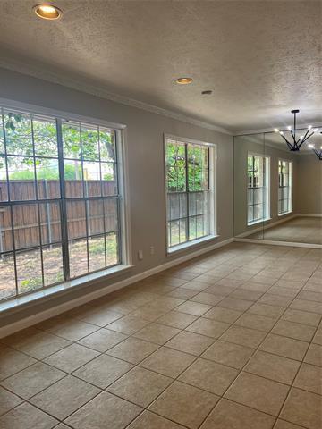 Building Photo - 9003 Villa Park Cir