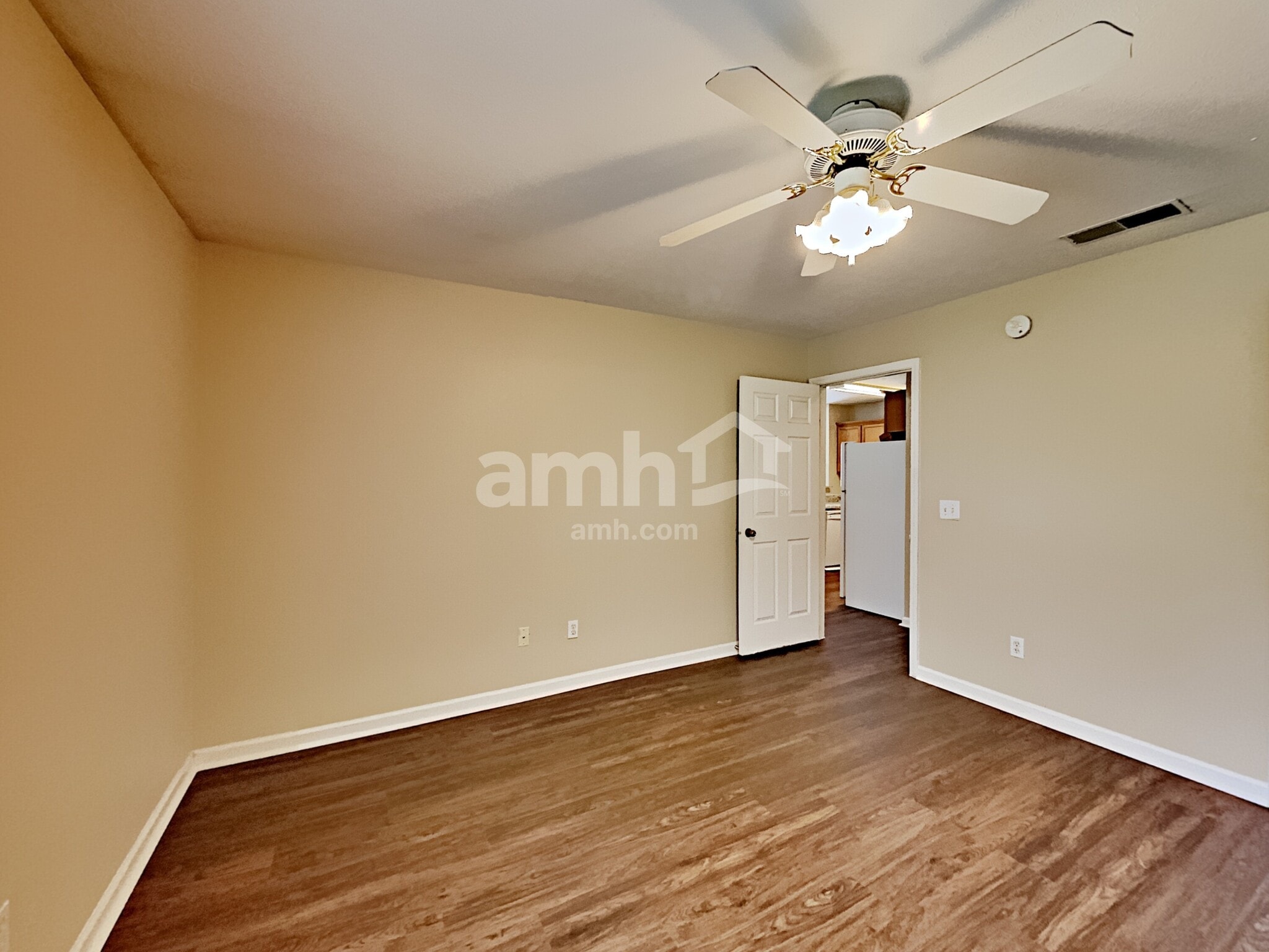 Building Photo - 1137 Benton Mason Dr