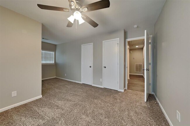 Building Photo - 5061 Stewart Dr