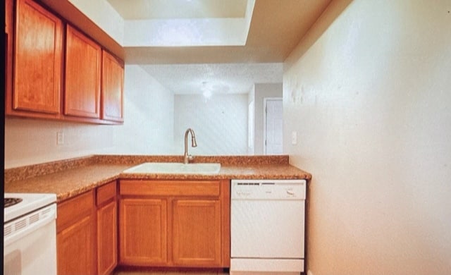 Kitchen - 3839 N 23rd Dr