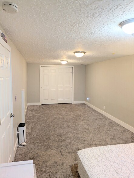 Building Photo - 3771 Orchard Ave