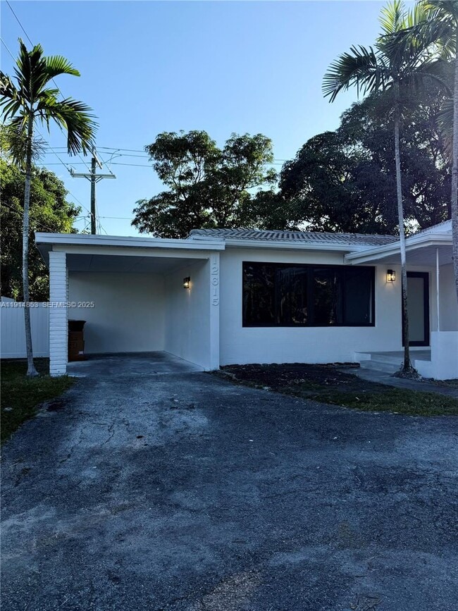 Building Photo - 12615 N Miami Ave