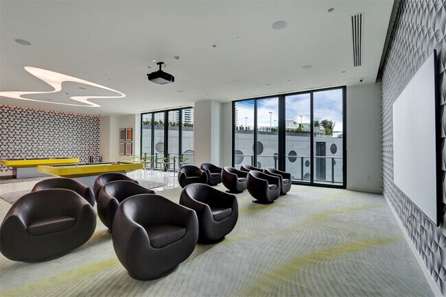 Building Photo - 501 NE 31st St