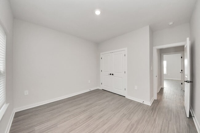 Building Photo - 7711 Longmire Rd