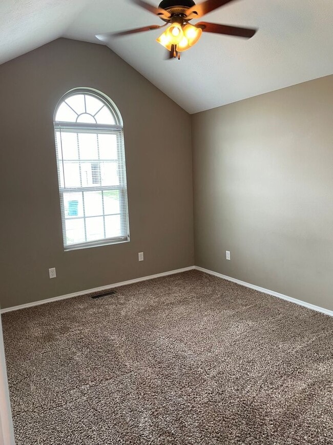 Building Photo - Beautiful all brick, 3-bedroom Republic Home