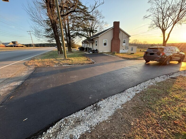 Building Photo - 5327 NC Highway 16 N