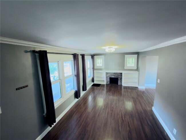 Building Photo - 6015 Elizabeth Ave