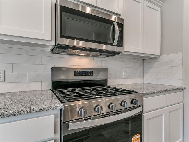 Building Photo - 12028 Rockbed Dr