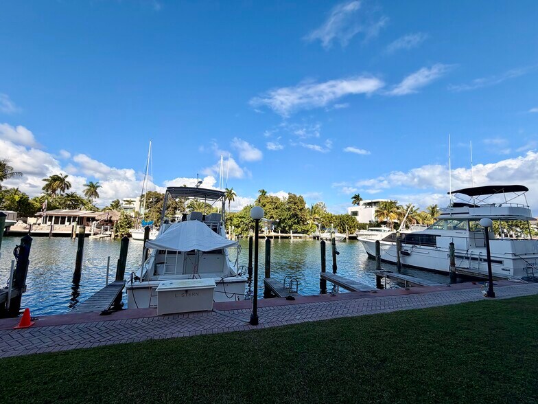 Building Photo - 1777 SE 15th St