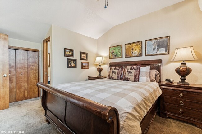 Building Photo - Whitefish River furnished Townhome