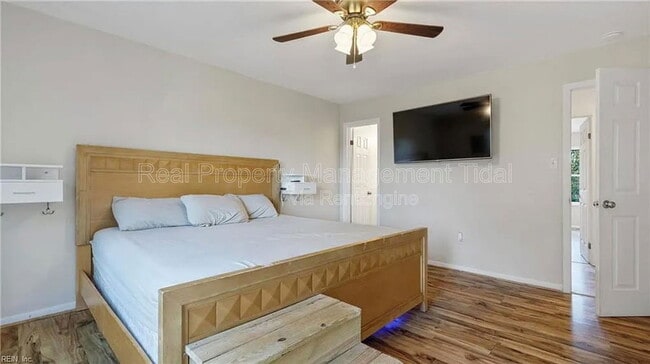 Building Photo - 1072 Level Green Blvd