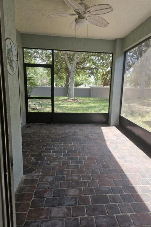 Building Photo - 2902 Bonita Cir