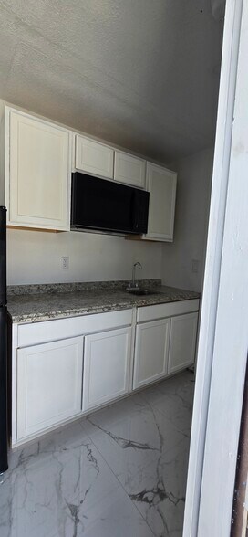 Building Photo - 1711 SW 129th Way