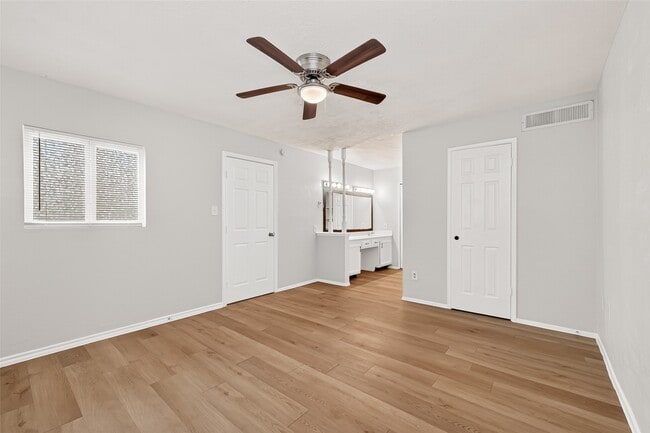 Building Photo - 17421 Ranch Country Rd