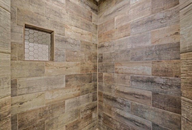 Building Photo - 6244 Trail Lake Dr