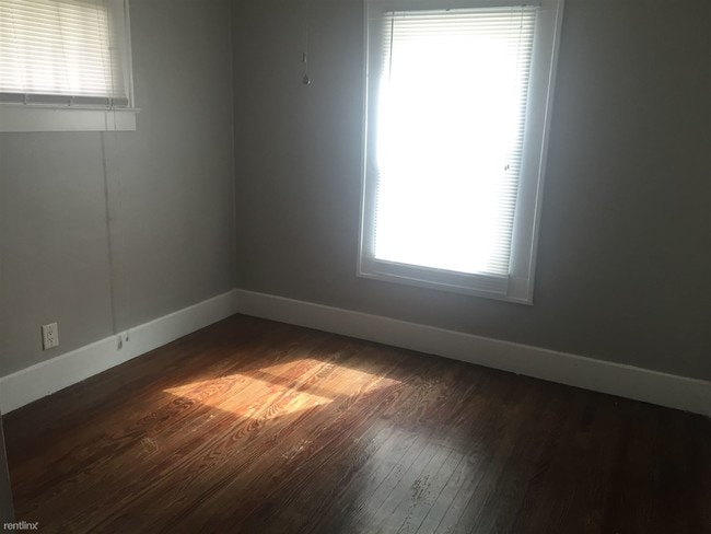 Building Photo - 2 br, 1 bath House - 625 N Grant Ave