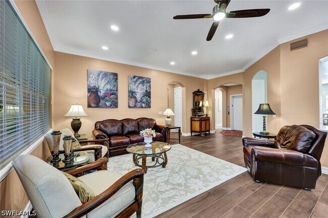Building Photo - 2609 Estrella Dr