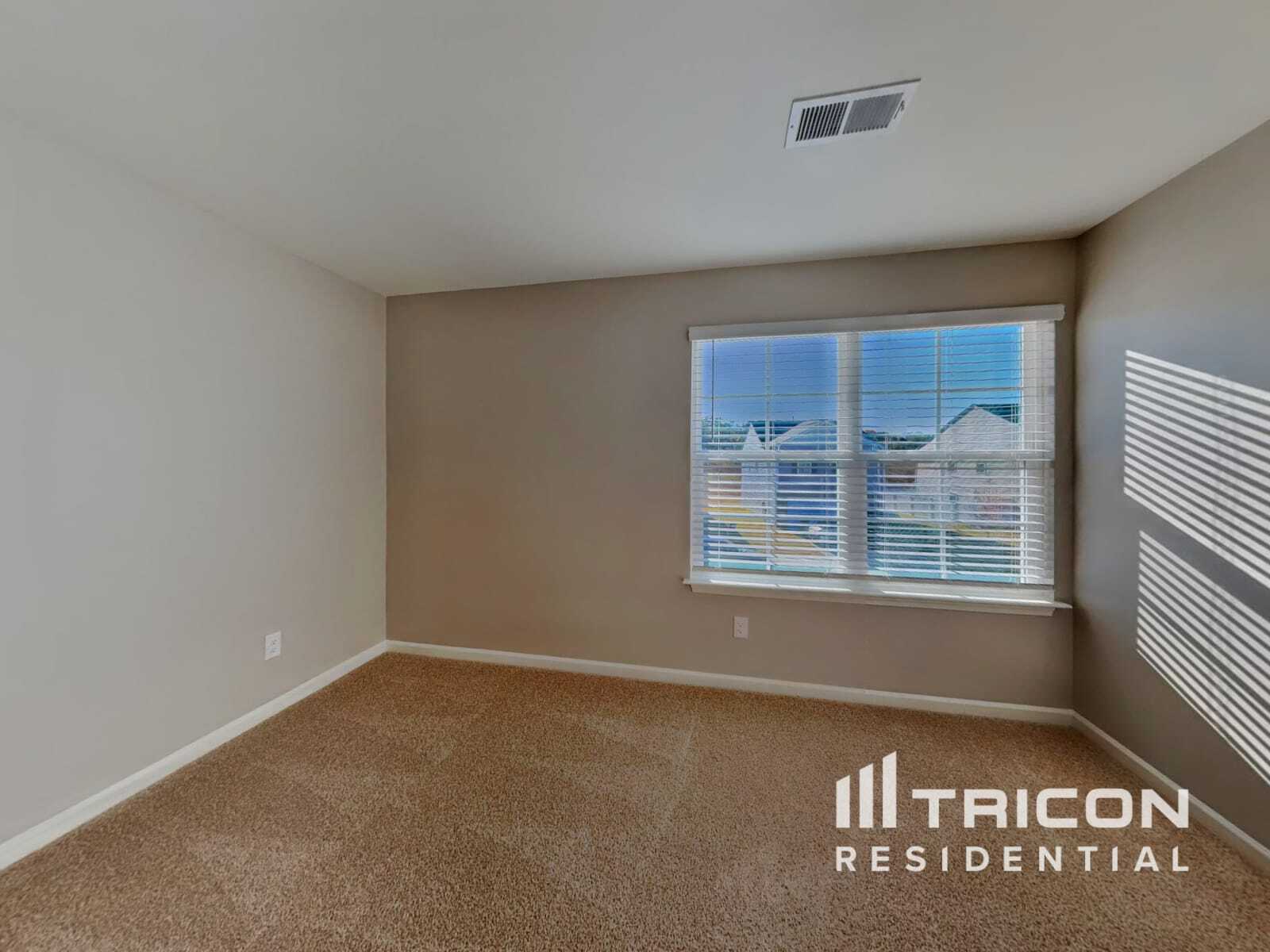 Building Photo - 5235 Ironwood Dr