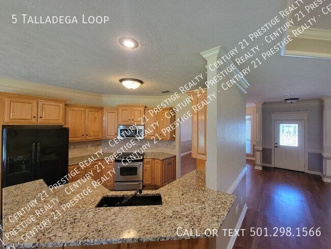 Building Photo - 5 Talladega Loop