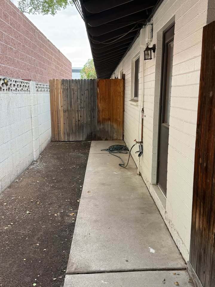 Building Photo - 2024 S Mill Ave