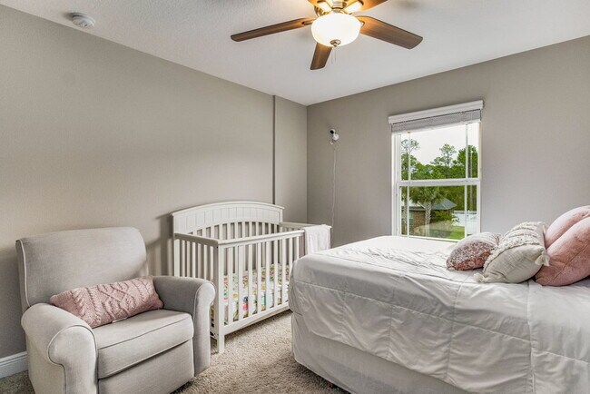 Building Photo - Bright and beautiful home in Windward Cove...